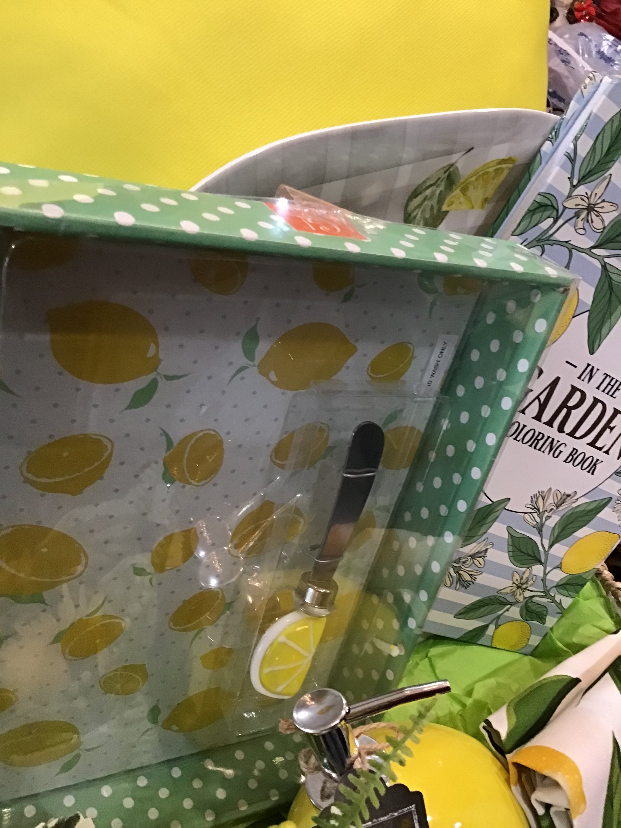 VAMSII Lemons Lover Apron - Fruit Themed Kitchen Baking Cooking Apron With Pockets, Adjustable Ties